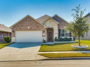 2809 Crescent Lake Dr, Little Elm, TX 75068