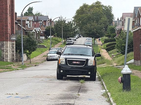 4th image of 5085 Durant Ave