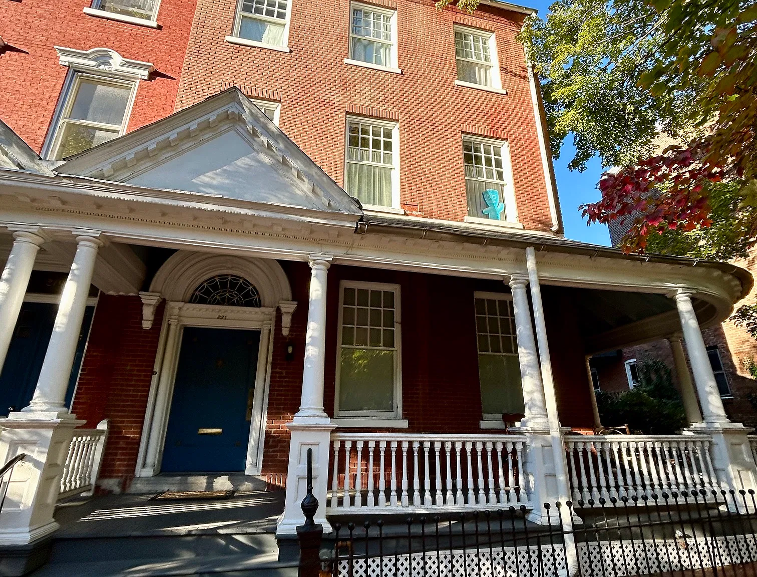 1 bed, $950 — Photo 1