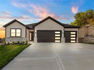 932 E 121st Pl, Olathe, KS 66061