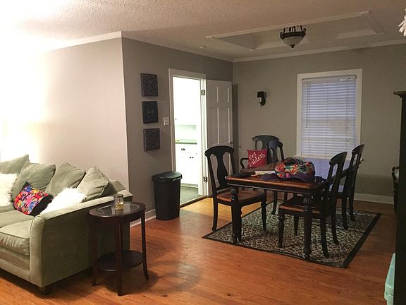 Create your own formal dining area off the living room and kitchen. Lots of windows and lighting for entertaining!