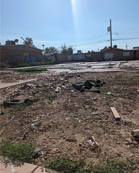 1st image of 1124 Pearl Ave