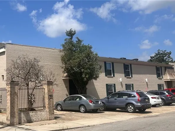 7522 Benjamin St APT 209, New Orleans, LA 70118
