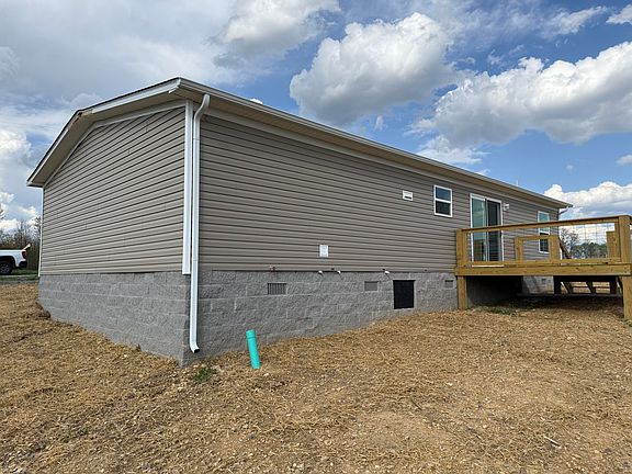 3rd image of 51 Melody Ann Dr