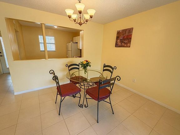 3rd image of 2850 Somerset Drive #208