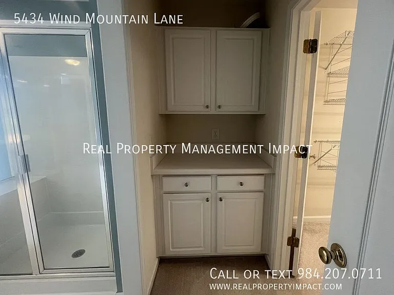 5434 Wind Mountain Ln — Photo 34