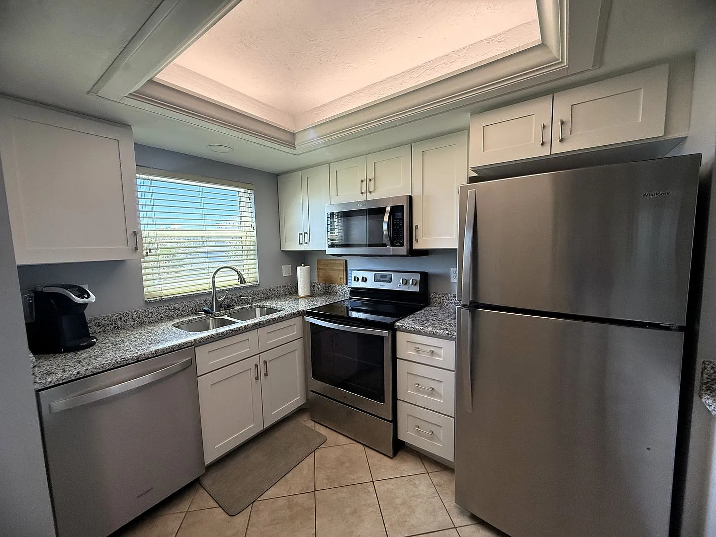 Seasonal Beach Access 2/2 Condo On Ft. Myers Beach — Photo 4
