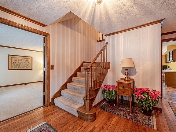 3rd image of 34403 Bramble Ln