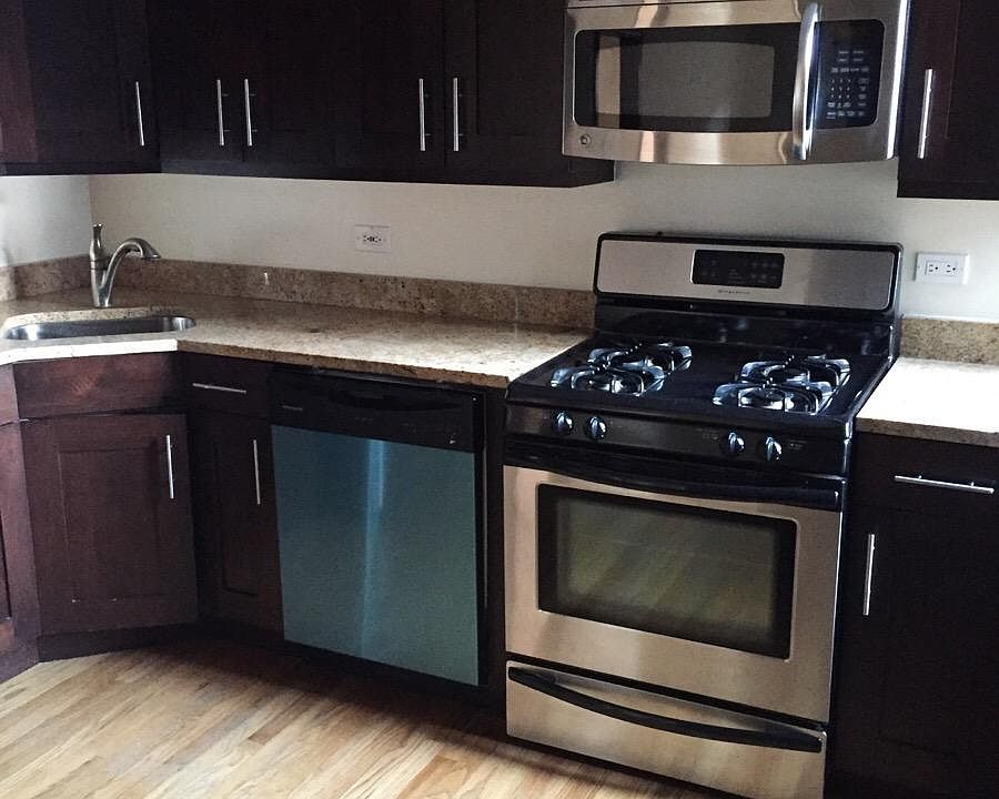1st image of 3810 N Sheffield Ave APT 2L