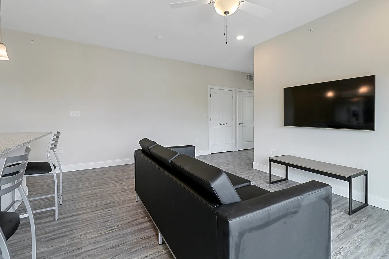 305 West Clark Street - 204 — Photo 4