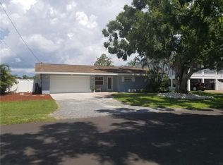 618 N Mayo St, Crystal Beach, FL 34681