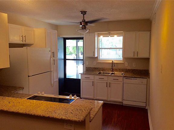 5th image of 7705 Meadow Park Dr APT 109