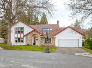 2060 Berkshire Pl, Nanaimo, BC V9T 5R3