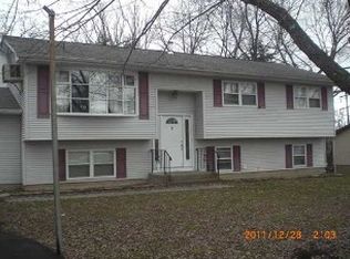 100 Washington Ave, Beacon, NY 12508
