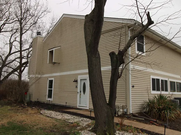 16 E Chisholm Creek St, Wichita, KS 67226