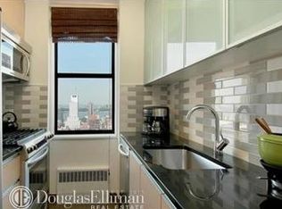 30 W 71st St APT 4A, New York, NY 10023
