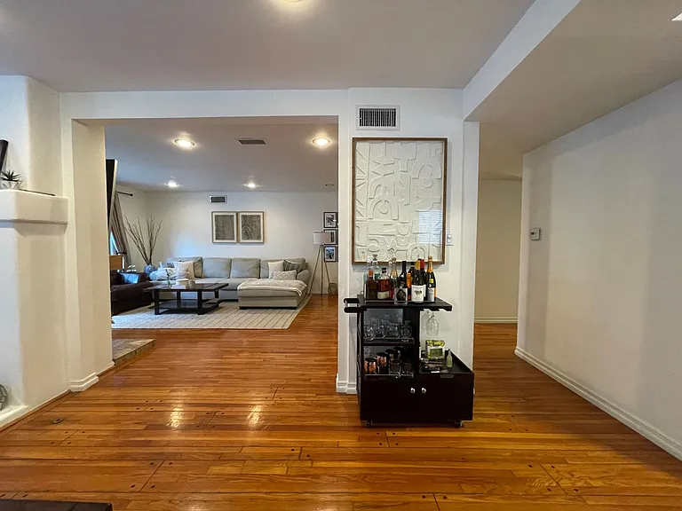 15560 Otsego St — Photo 14