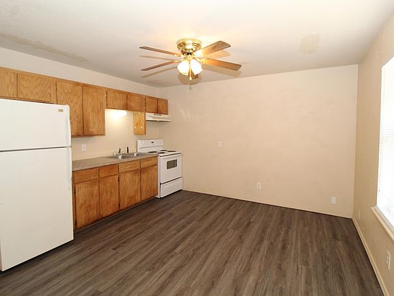 5th image of 1117 Ozier St APT B