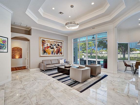 5th image of 2525 Montclaire Circle