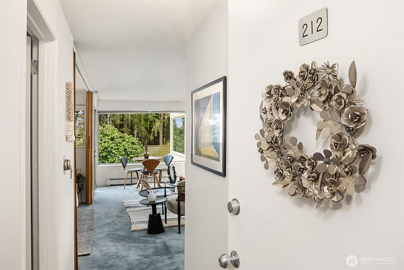 4th image of 1600 43rd Avenue E #212