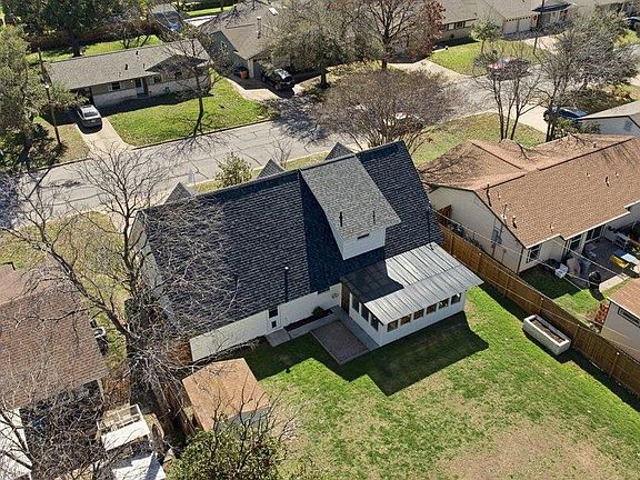 4th image of 8100 Stillwood Ln