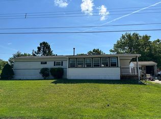 18 Hazel St, Hollis, NH 03049