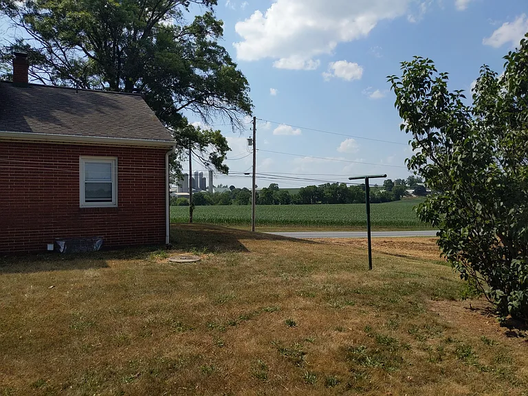 903 Breneman Rd — Photo 15