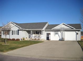 306 Smith Ct, Mapleton, MN 56065
