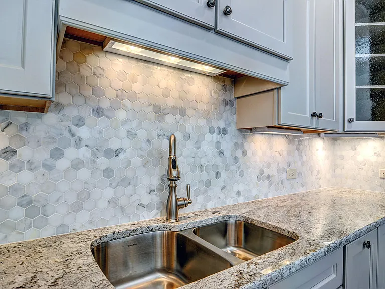 4302 Terrington Dr — Photo 13
