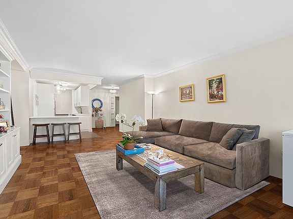 3rd image of 40 E 80th St APT 4-B