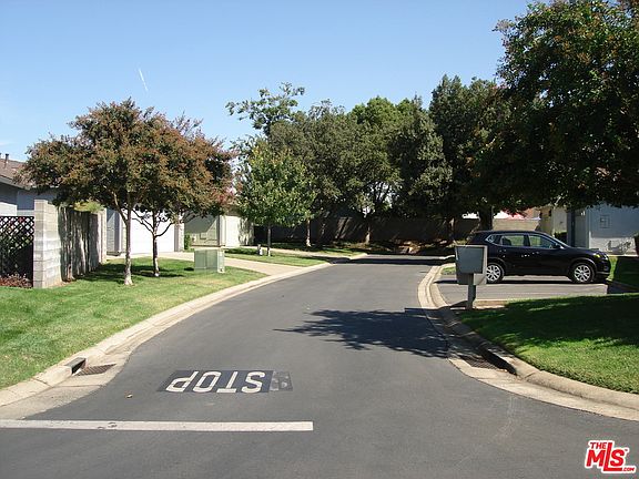 3rd image of 7410 Sungate Ln