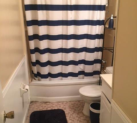 3rd image of 574 Herzl St