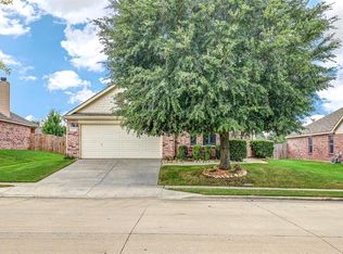 1237 Diamond Back Ln, Haslet, TX 76052