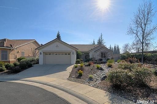 1st image of 325 Hammill Ct