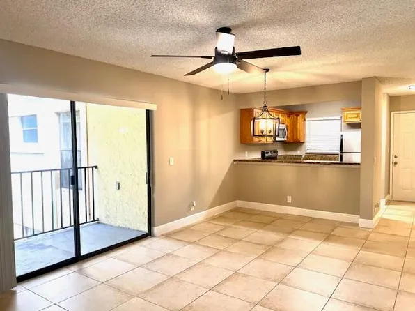 1641 Balfour Point Drive #E, West Palm Beach, FL 33411