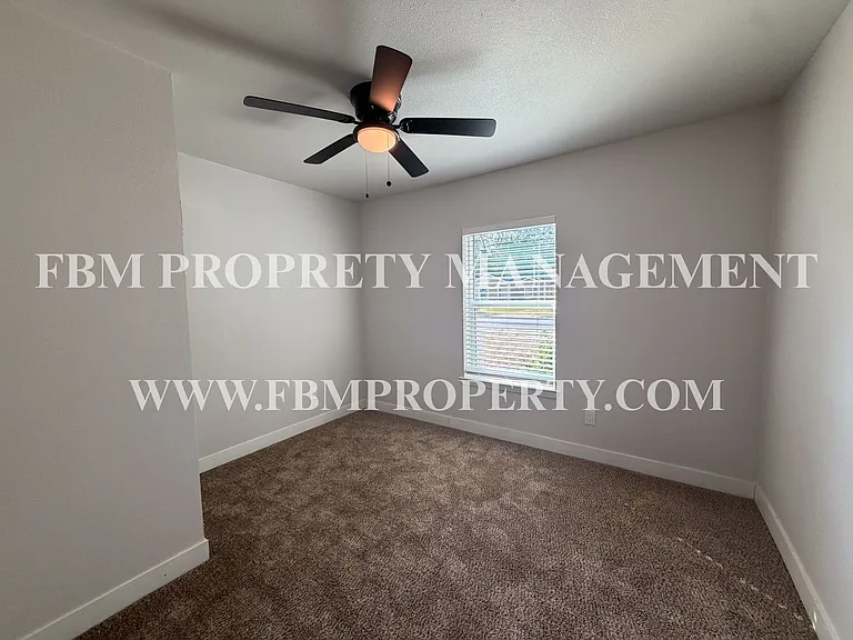 1606 Cherry Ave — Photo 9