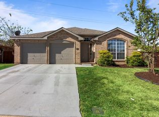 2058 Belvedere Dr, Lewisville, TX 75067