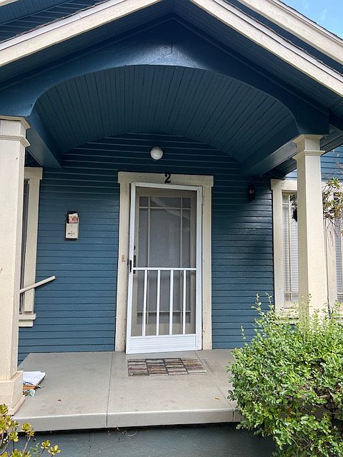 1st image of 48 N Catalina Ave APT 2
