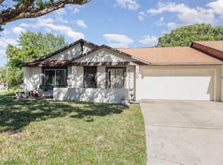 100 Edgewater Cir, Sanford, FL 32773