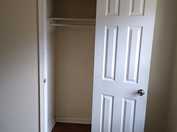 4th image of 201 Chandler Dr Unit 5C-1