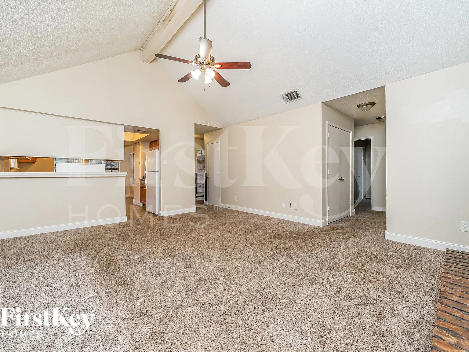 3 bed, 2.0 bath, 1624 sqft, $1,760 — Photo 4