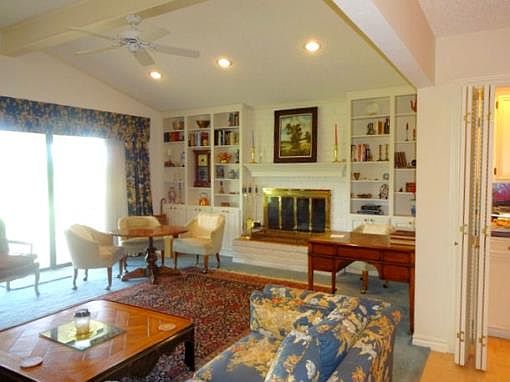 4th image of 109 Henry Dr