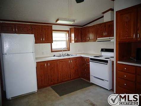 Kitchen with appliances