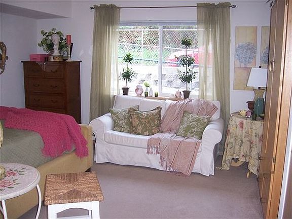 QAG AD Photos 002