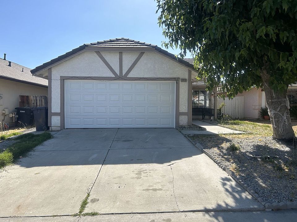 1st image of 969 Aster St