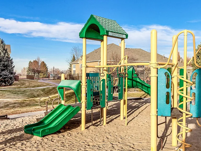 Legacy Heights Apartments — Photo 9