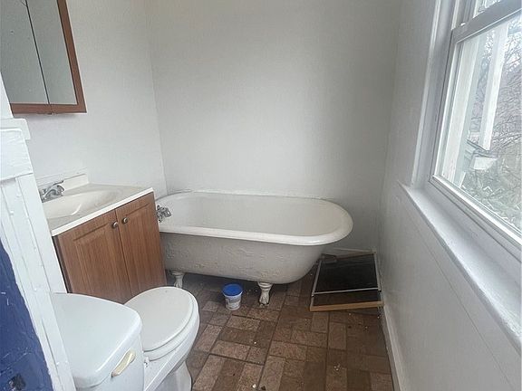 2nd image of 144 Stockbridge Ave