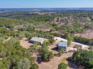 105 Cub Ln, Kerrville, TX 78028