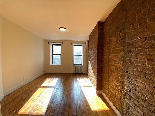 Rented by Cohen Smith Chang LLC | media 4