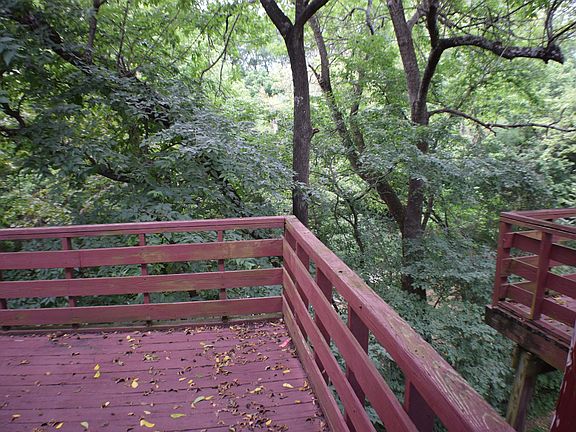 3rd image of 109 Creekside Ct #109